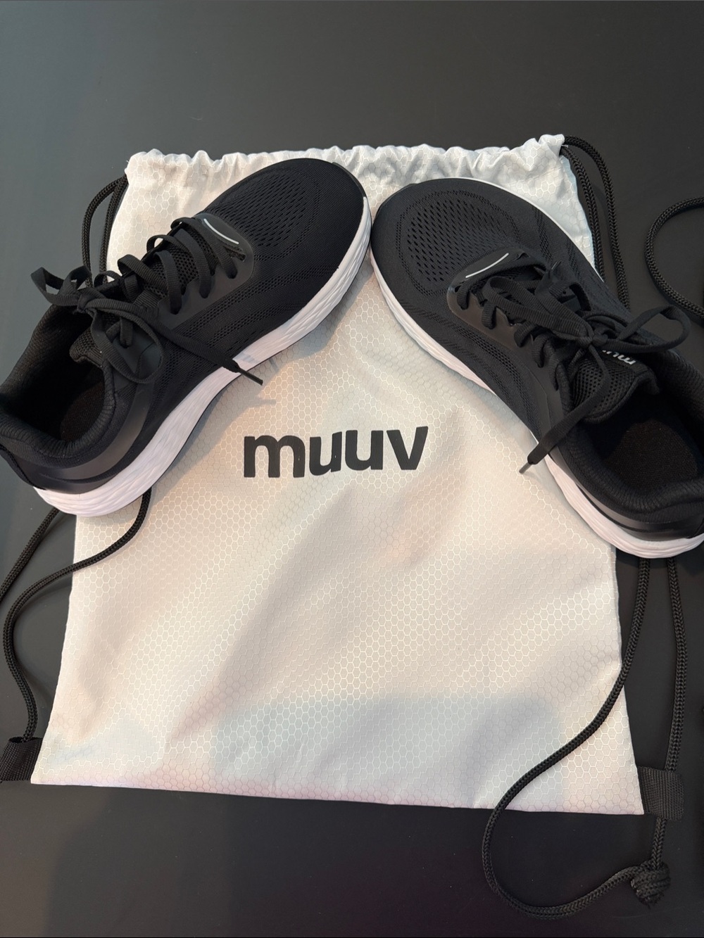 muuv (rebranded as Cuurt) Black and Grey Mesh Pickleball Sneakers